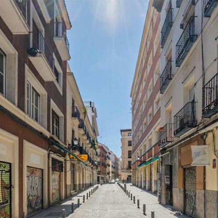 2 Bedroom Flat In La Latina-Carn Madrid Kültér fotó
