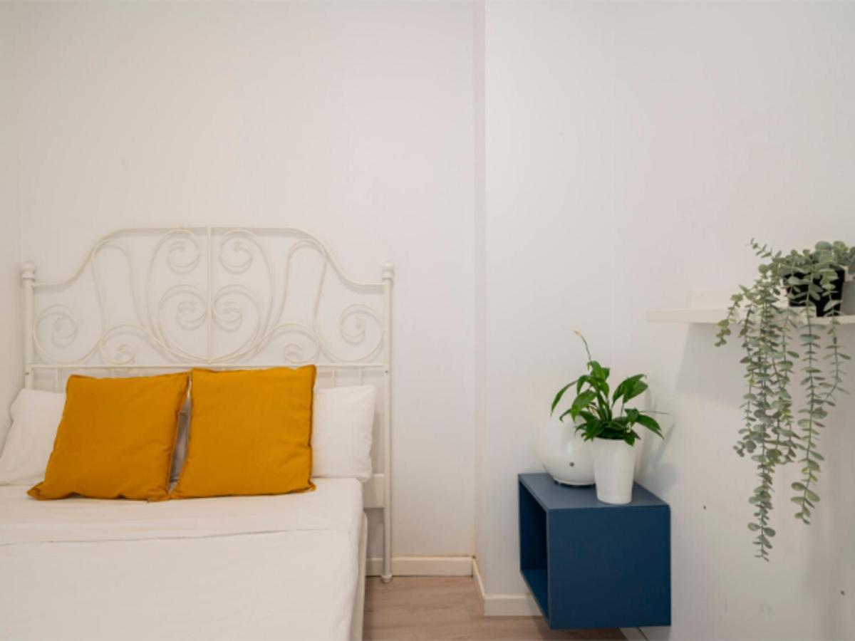 2 Bedroom Flat In La Latina-Carn Madrid Kültér fotó