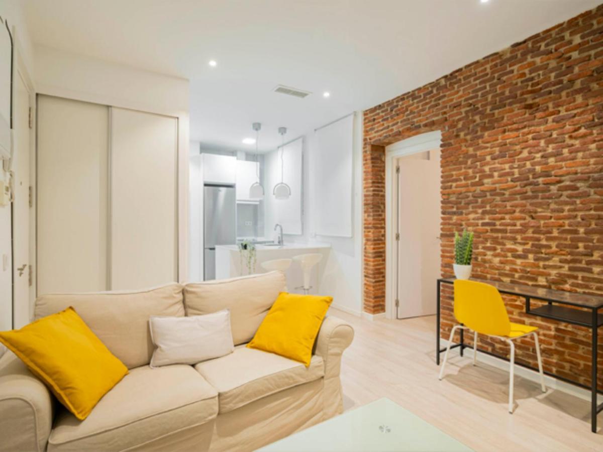 2 Bedroom Flat In La Latina-Carn Madrid Kültér fotó