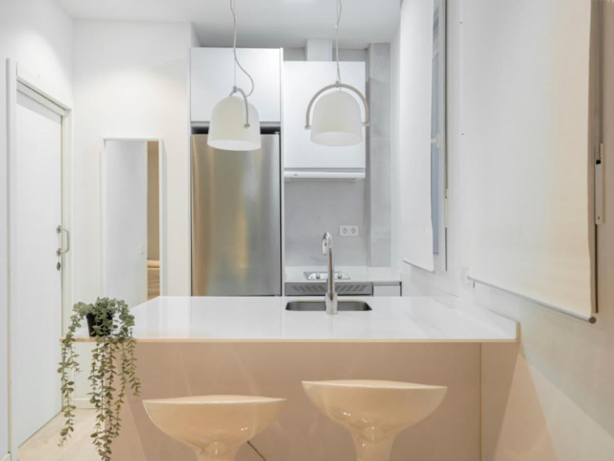 2 Bedroom Flat In La Latina-Carn Madrid Kültér fotó