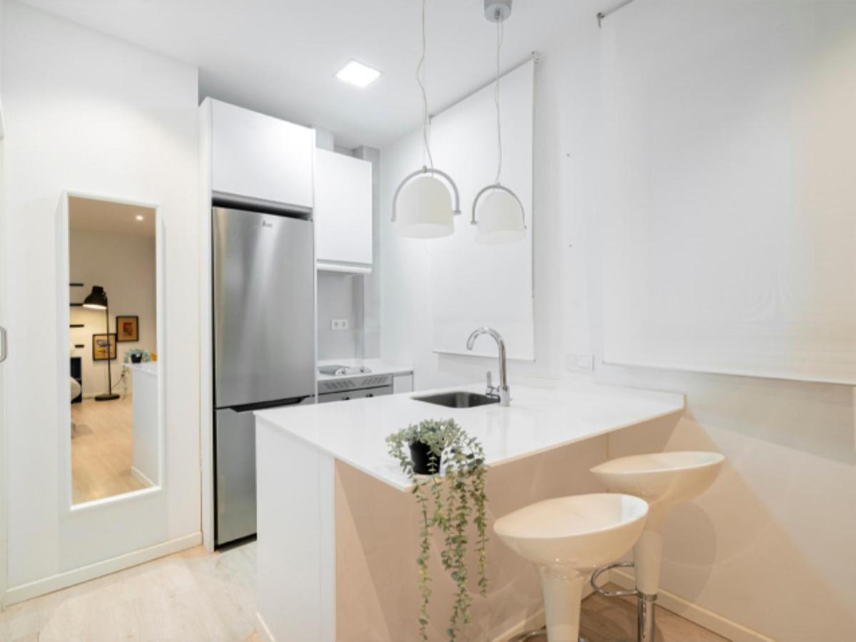 2 Bedroom Flat In La Latina-Carn Madrid Kültér fotó